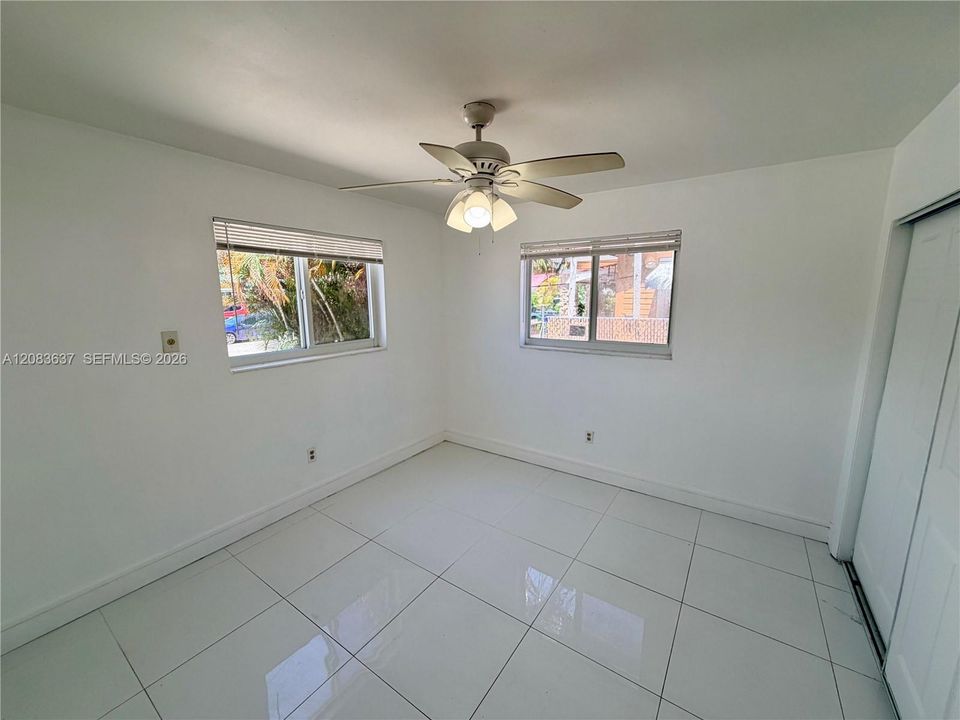 For Rent: $2,275 (2 beds, 1 baths, 3760 Square Feet)