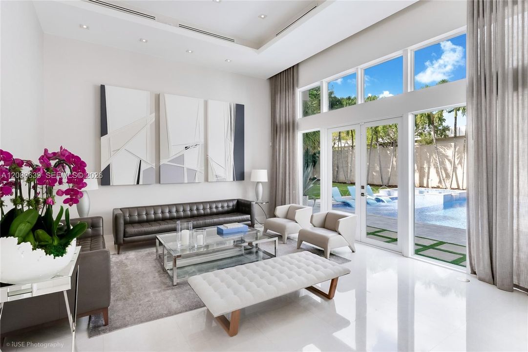 For Sale: $3,800,000 (5 beds, 5 baths, 3134 Square Feet)