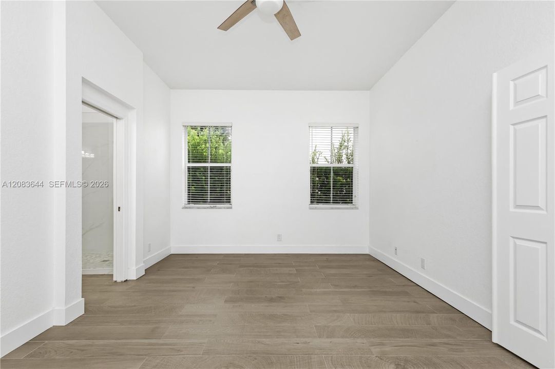 En Renta: $4,800 (4 camas, 2 baños, 2115 Pies cuadrados)