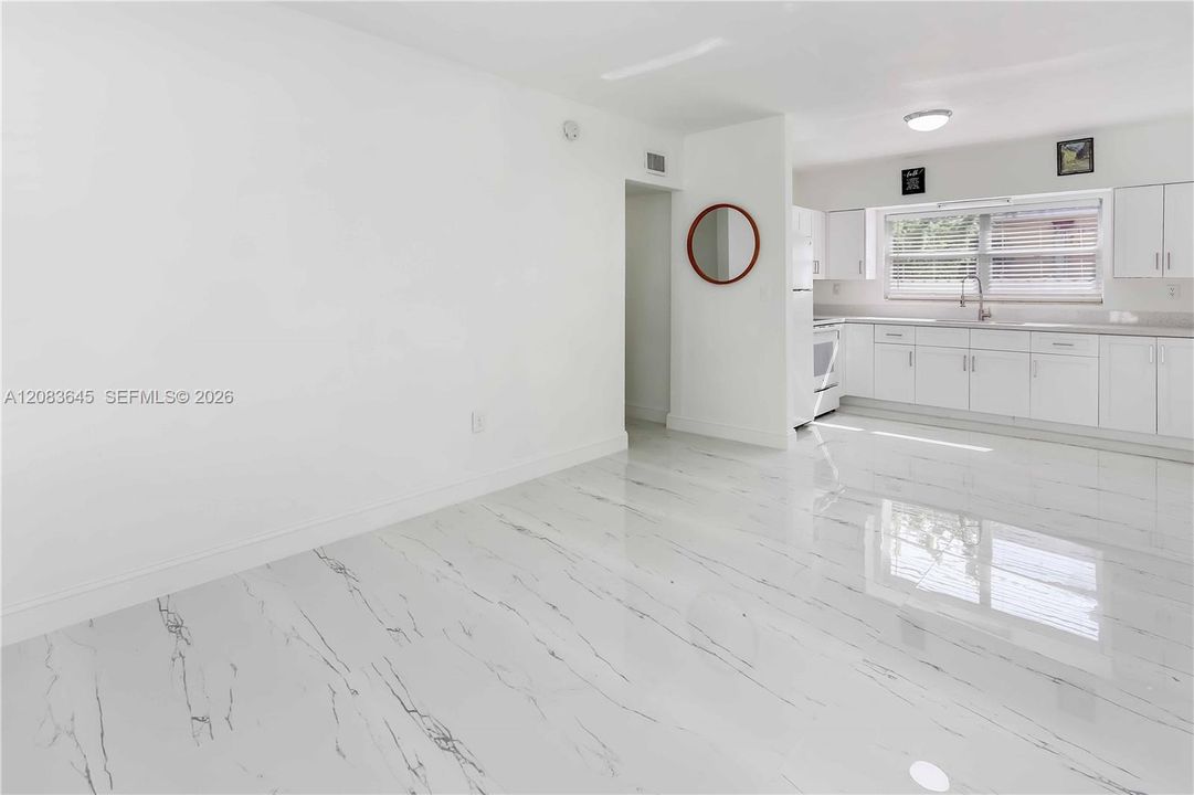 В аренду: $2,500 (2 спален, 2 ванн, 1000 Квадратных фут)