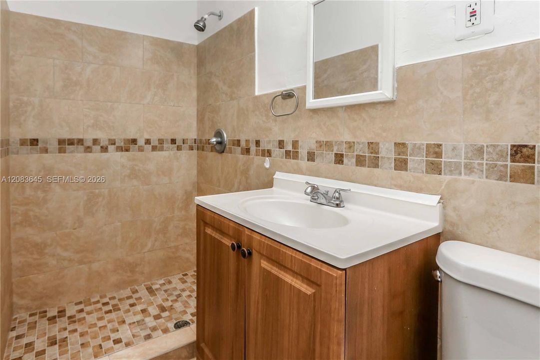 В аренду: $2,500 (2 спален, 2 ванн, 1000 Квадратных фут)