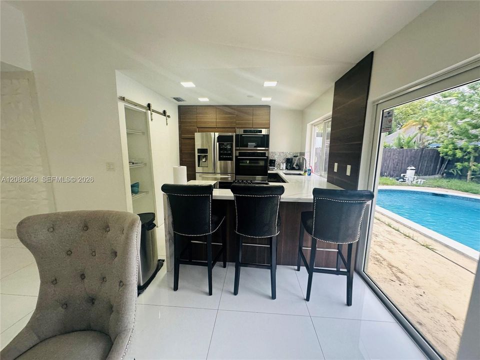 For Rent: $4,999 (4 beds, 3 baths, 1597 Square Feet)