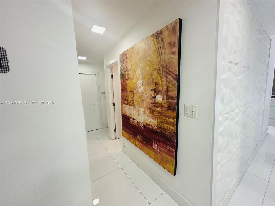 For Rent: $4,999 (4 beds, 3 baths, 1597 Square Feet)