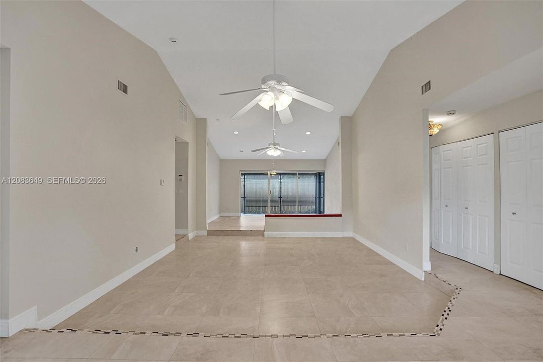 For Rent: $2,900 (3 beds, 2 baths, 1480 Square Feet)