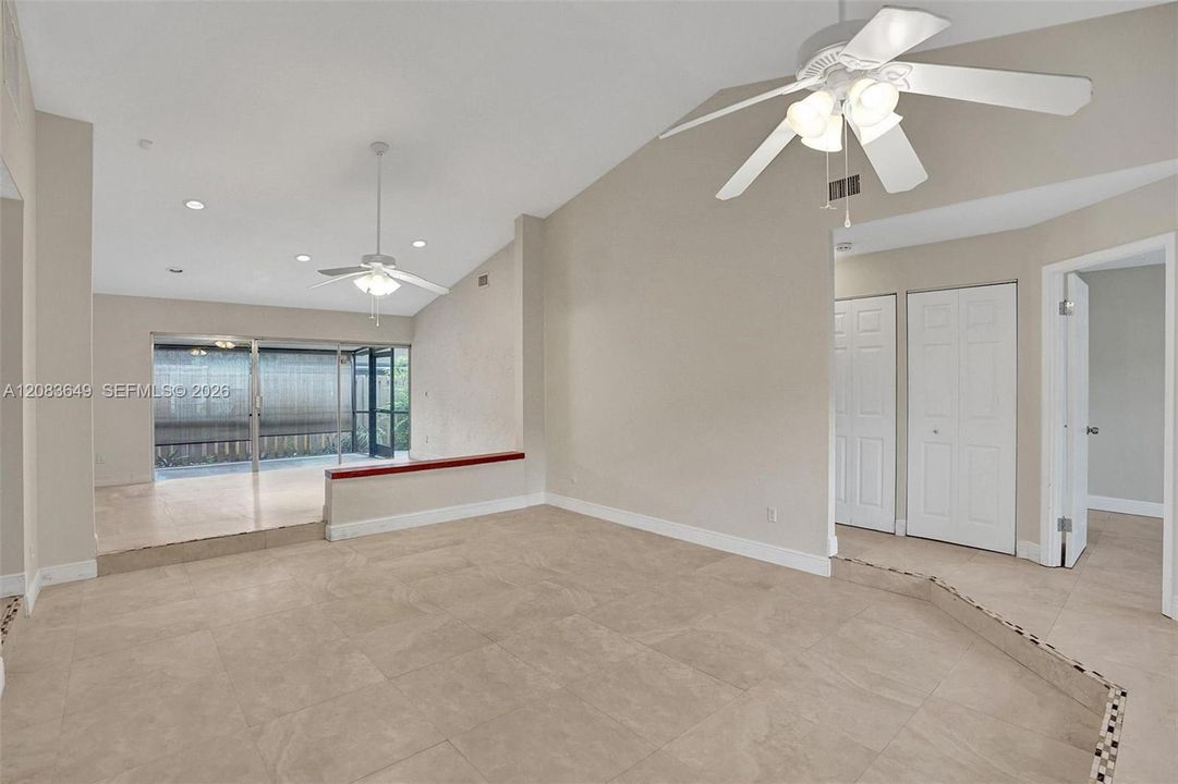 For Rent: $2,900 (3 beds, 2 baths, 1480 Square Feet)