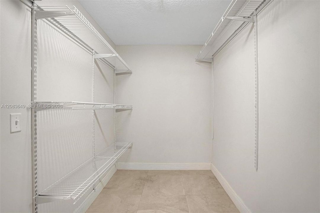 For Rent: $2,900 (3 beds, 2 baths, 1480 Square Feet)