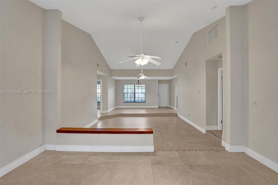 For Rent: $2,900 (3 beds, 2 baths, 1480 Square Feet)