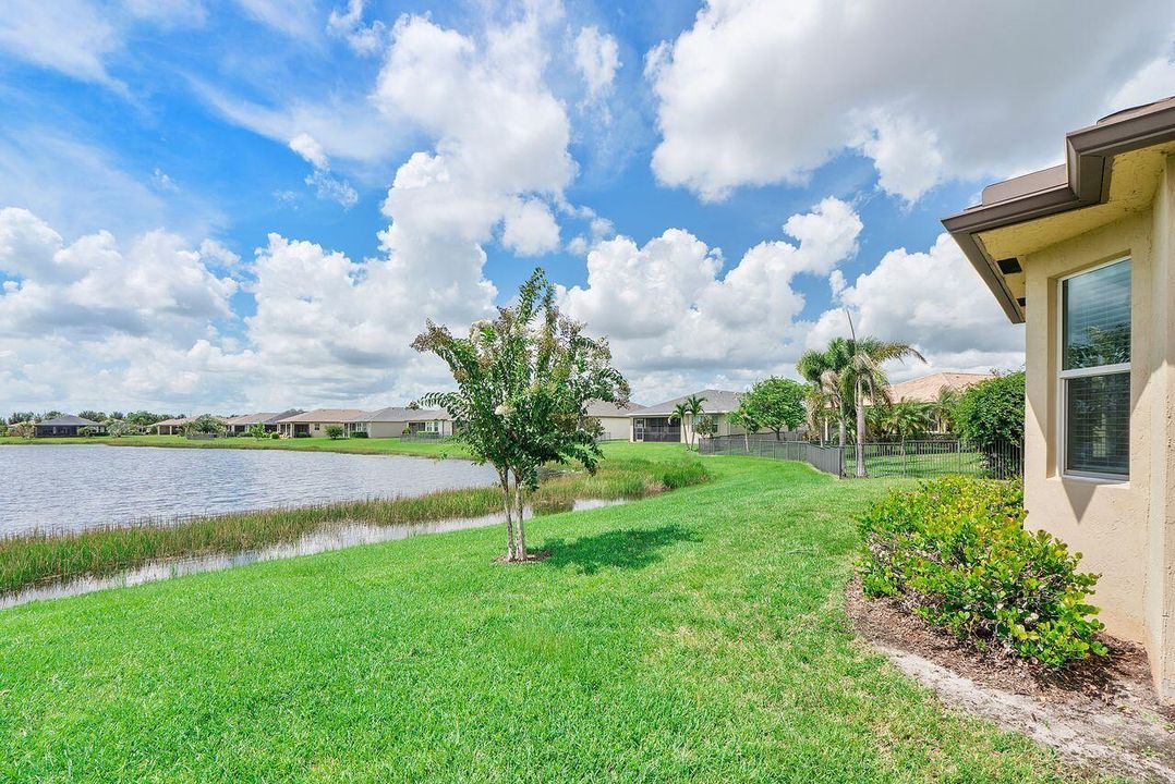11151_Sw_Lake_Park_Dr_050