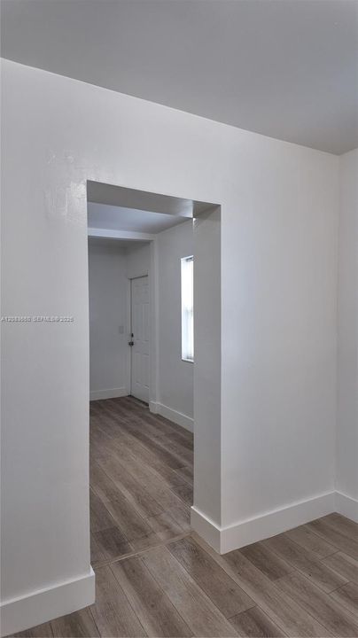 出租: $2,500 (3 贝兹, 1 浴室, 1584 平方英尺)