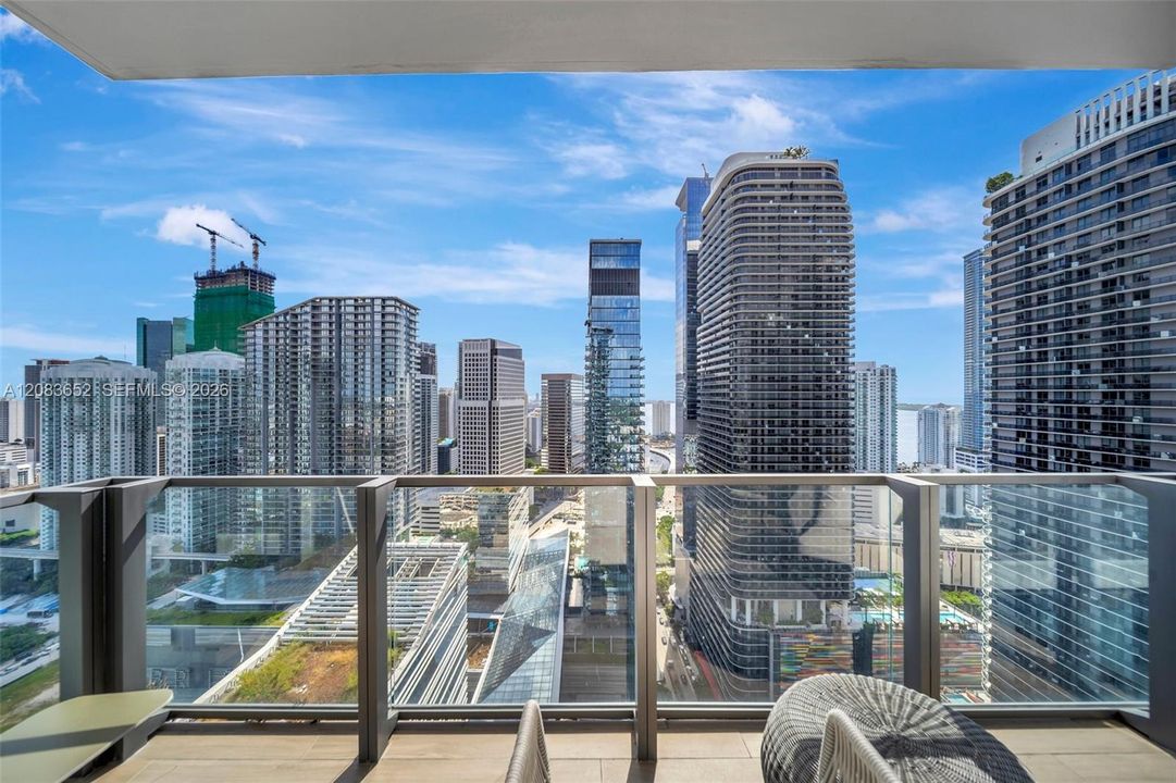 For Rent: $6,800 (2 beds, 2 baths, 1281 Square Feet)