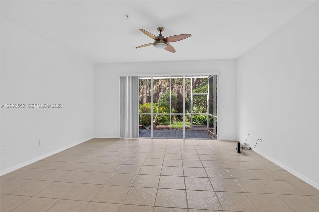 En Venta: $370,000 (3 camas, 2 baños, 1580 Pies cuadrados)
