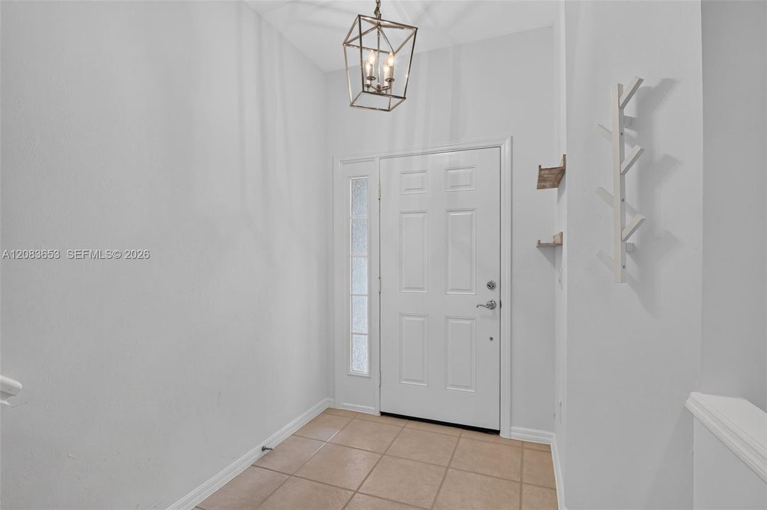 En Venta: $370,000 (3 camas, 2 baños, 1580 Pies cuadrados)