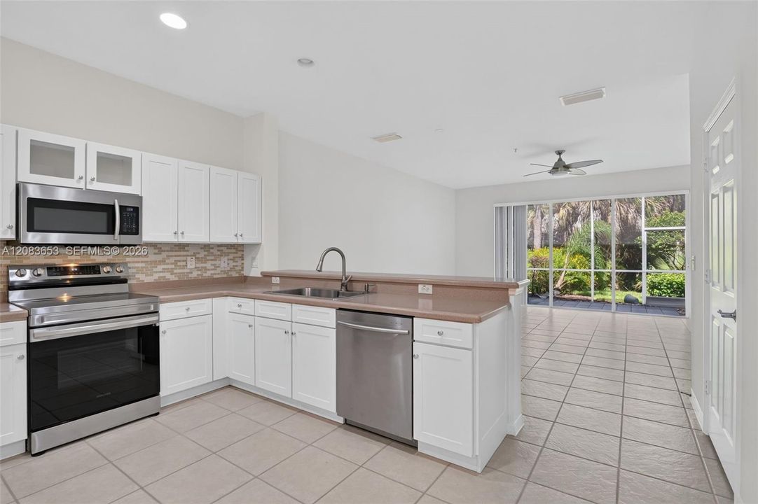 En Venta: $370,000 (3 camas, 2 baños, 1580 Pies cuadrados)