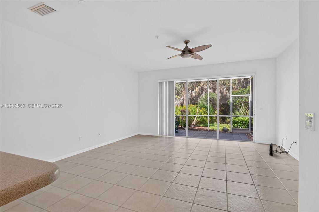 En Venta: $370,000 (3 camas, 2 baños, 1580 Pies cuadrados)