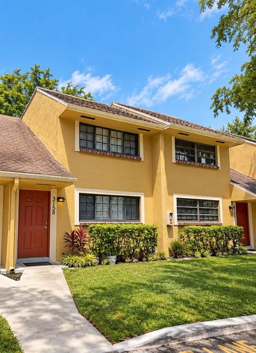 For Rent: $2,000 (2 beds, 1 baths, 1295 Square Feet)