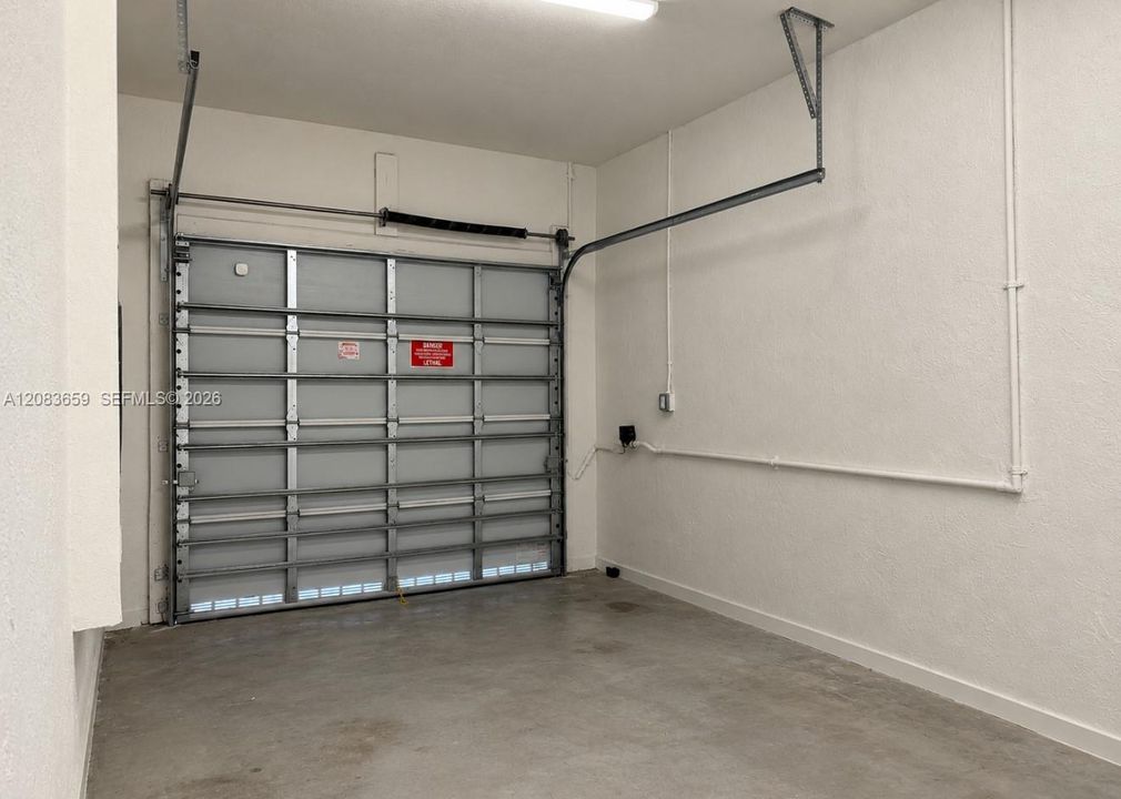 En Venta: $355,000 (3 camas, 2 baños, 1331 Pies cuadrados)