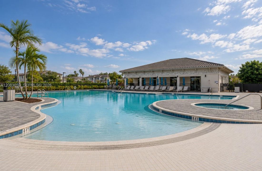 En Venta: $355,000 (3 camas, 2 baños, 1331 Pies cuadrados)
