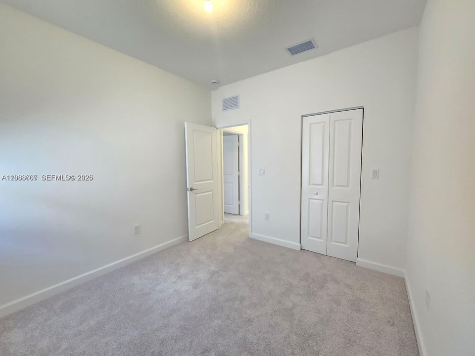 En Renta: $3,450 (4 camas, 2 baños, 2002 Pies cuadrados)