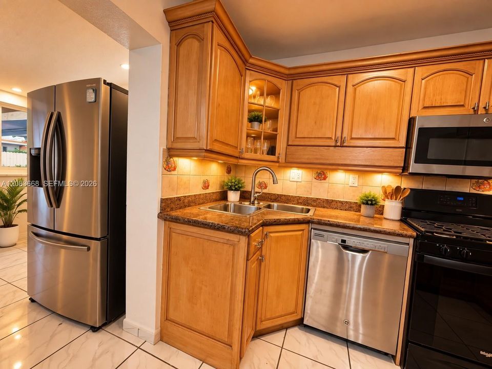 For Rent: $4,800 (3 beds, 2 baths, 2477 Square Feet)