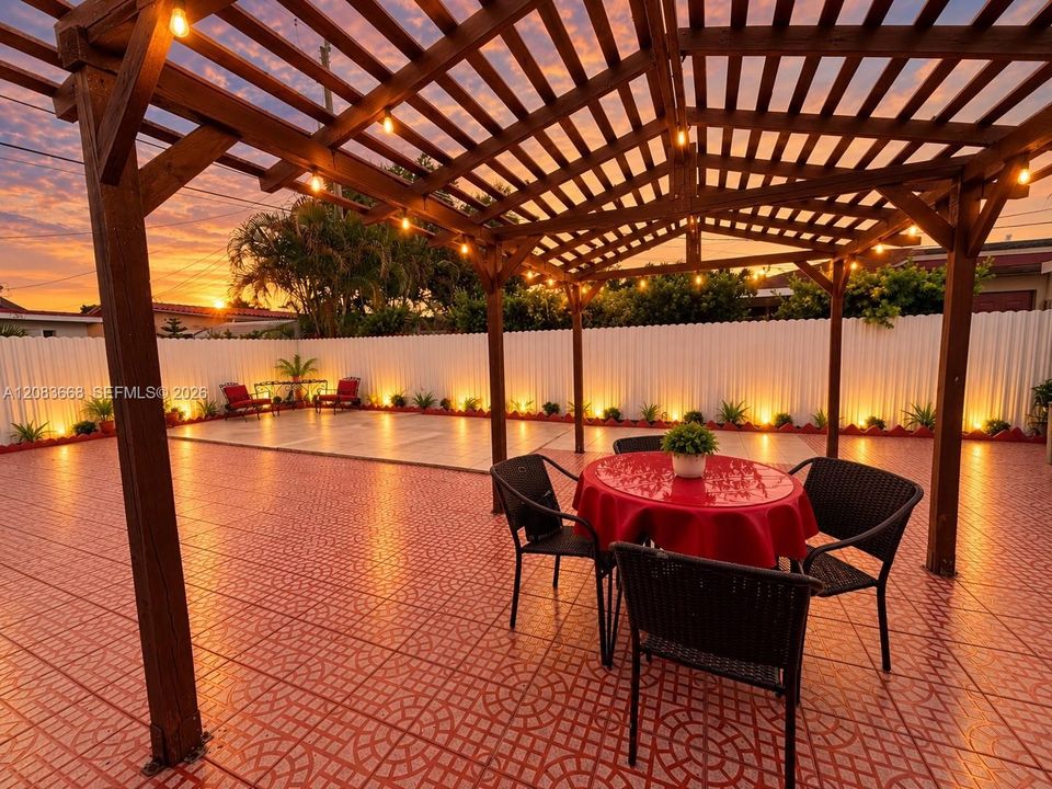 For Rent: $4,800 (3 beds, 2 baths, 2477 Square Feet)