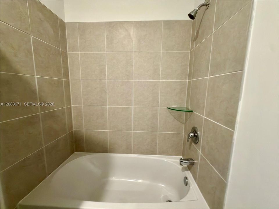 En Renta: $3,500 (2 camas, 2 baños, 2915 Pies cuadrados)