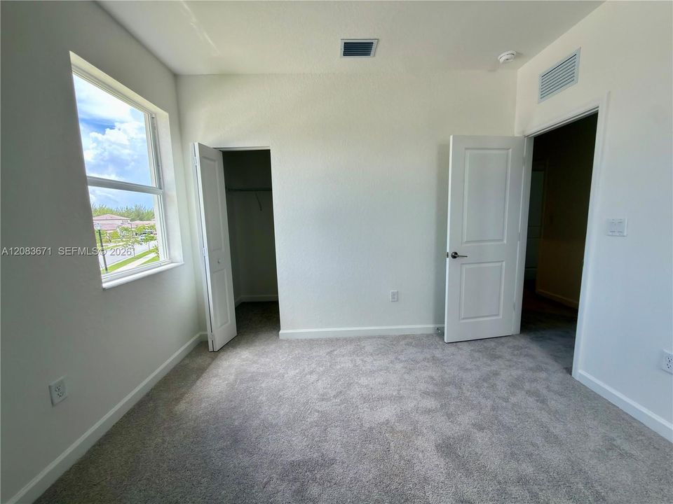 En Renta: $3,500 (2 camas, 2 baños, 2915 Pies cuadrados)