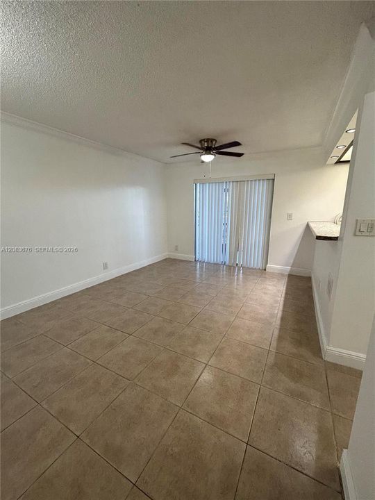 For Rent: $1,950 (2 beds, 2 baths, 770 Square Feet)