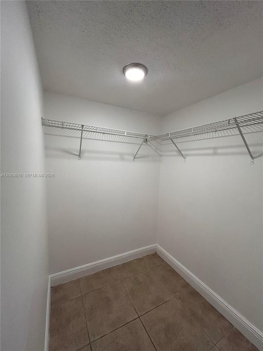 For Rent: $1,950 (2 beds, 2 baths, 770 Square Feet)
