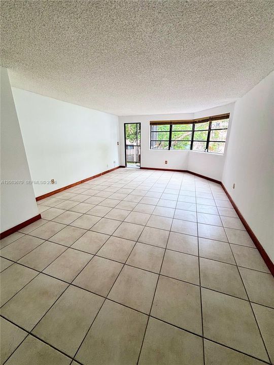 For Rent: $1,700 (1 beds, 1 baths, 1100 Square Feet)