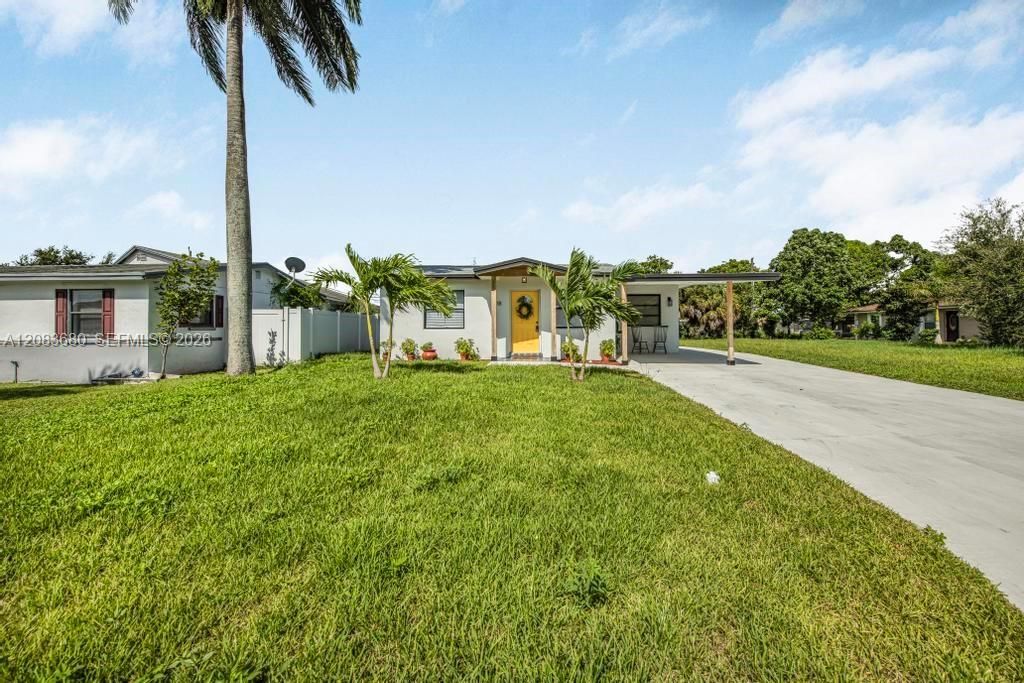 For Rent: $3,600 (3 beds, 2 baths, 1125 Square Feet)