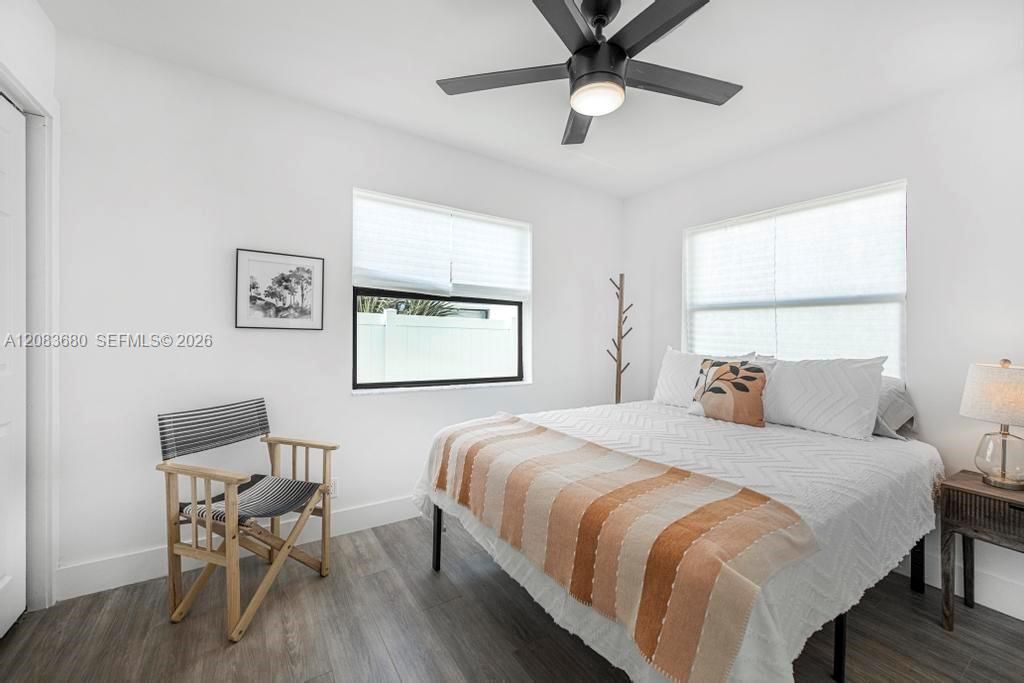 For Rent: $3,600 (3 beds, 2 baths, 1125 Square Feet)