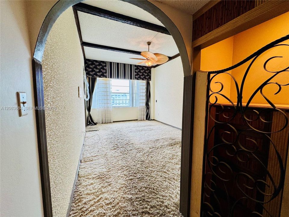 На продажу: $475,500 (3 спален, 3 ванн, 2570 Квадратных фут)