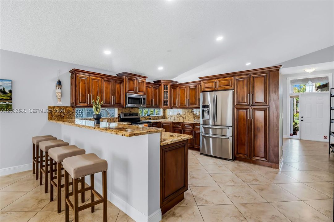 For Sale: $689,000 (3 beds, 2 baths, 1843 Square Feet)