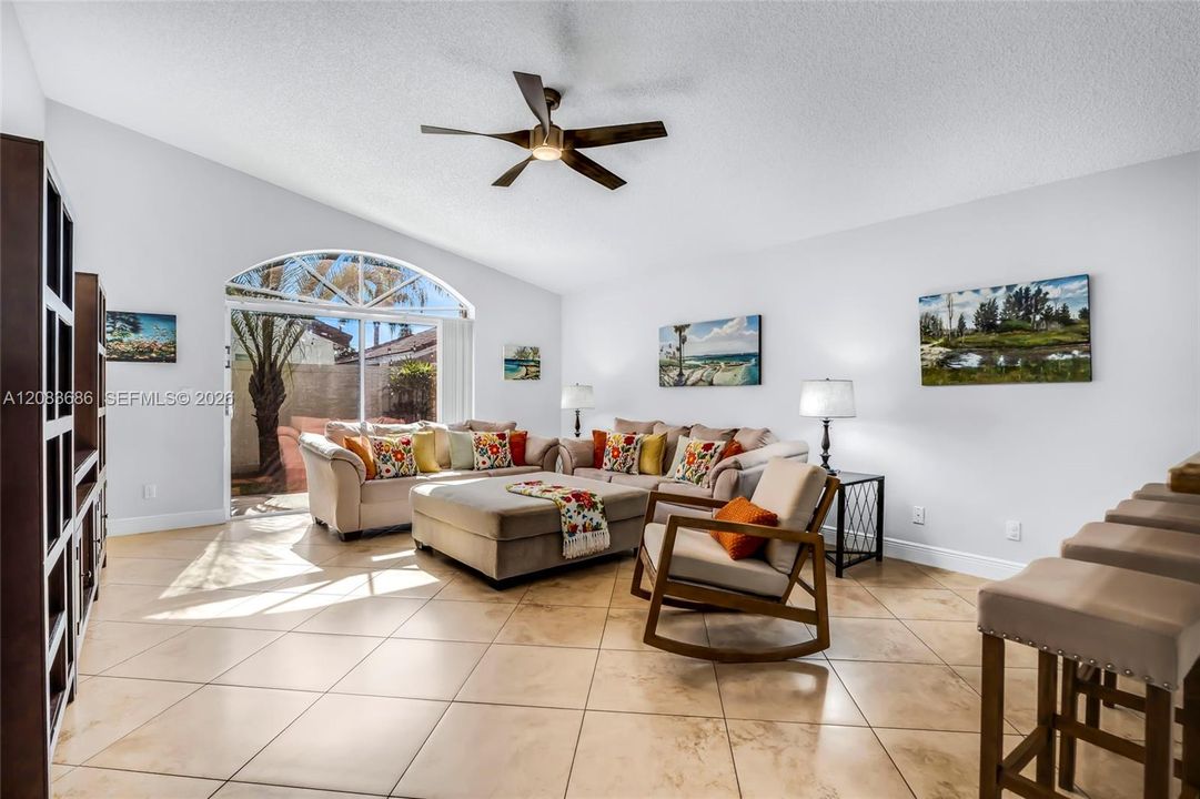 For Sale: $689,000 (3 beds, 2 baths, 1843 Square Feet)