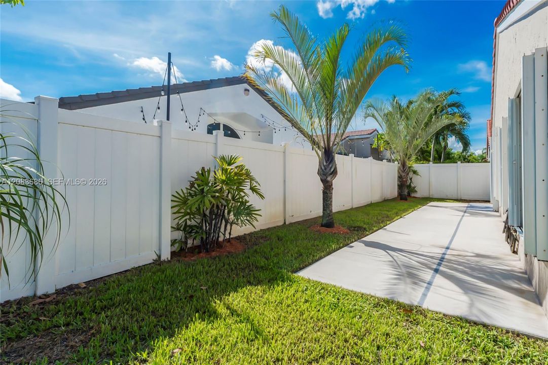 For Sale: $689,000 (3 beds, 2 baths, 1843 Square Feet)