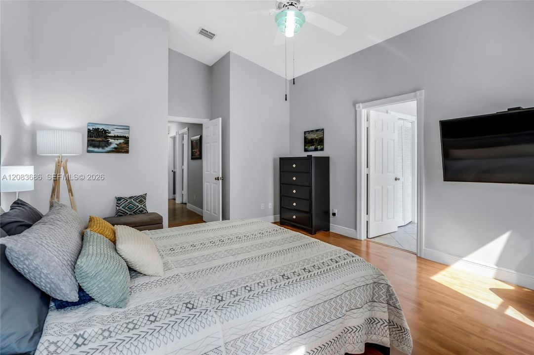 For Sale: $689,000 (3 beds, 2 baths, 1843 Square Feet)