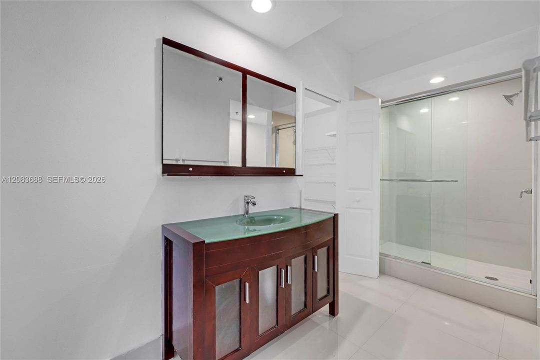 En Renta: $2,550 (1 camas, 1 baños, 903 Pies cuadrados)