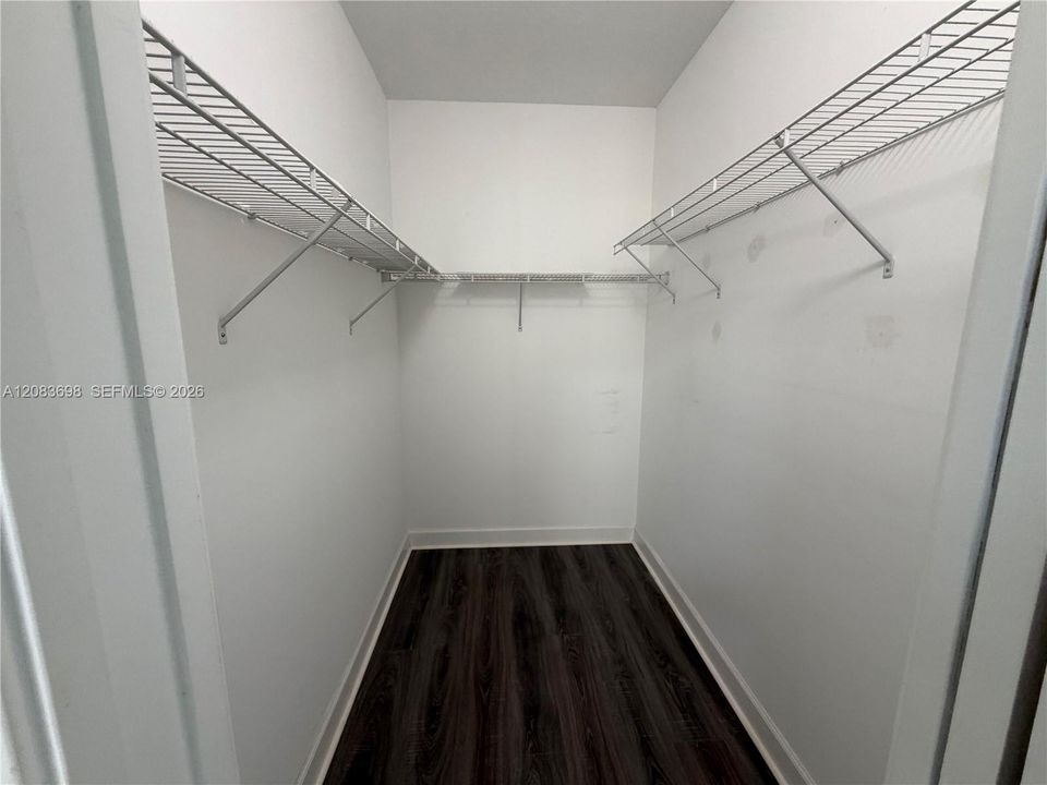 For Rent: $3,800 (3 beds, 3 baths, 2014 Square Feet)