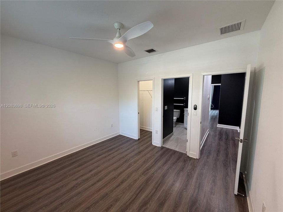 For Rent: $3,800 (3 beds, 3 baths, 2014 Square Feet)
