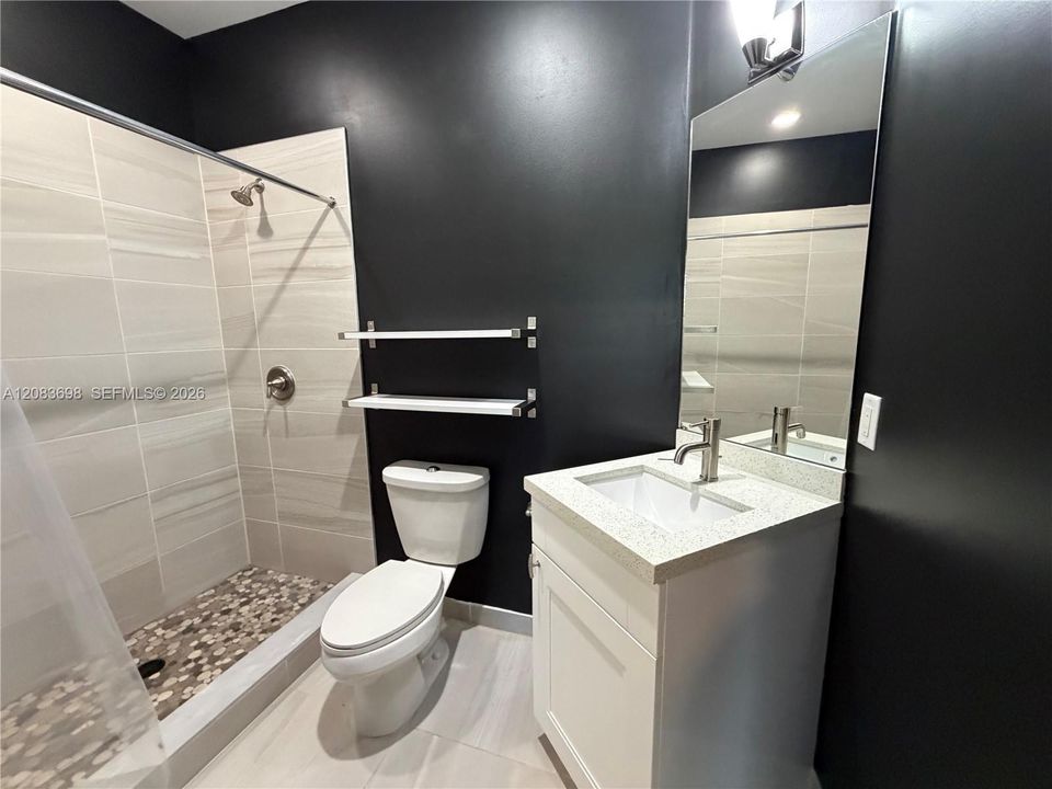 For Rent: $3,800 (3 beds, 3 baths, 2014 Square Feet)