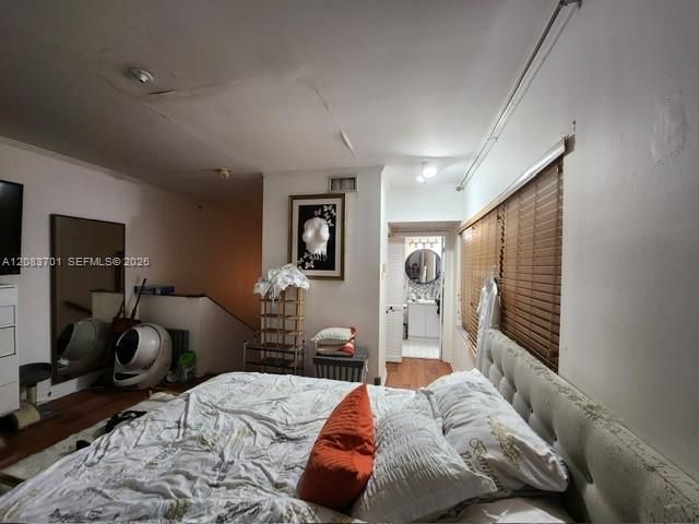 For Rent: $2,200 (1 beds, 1 baths, 770 Square Feet)