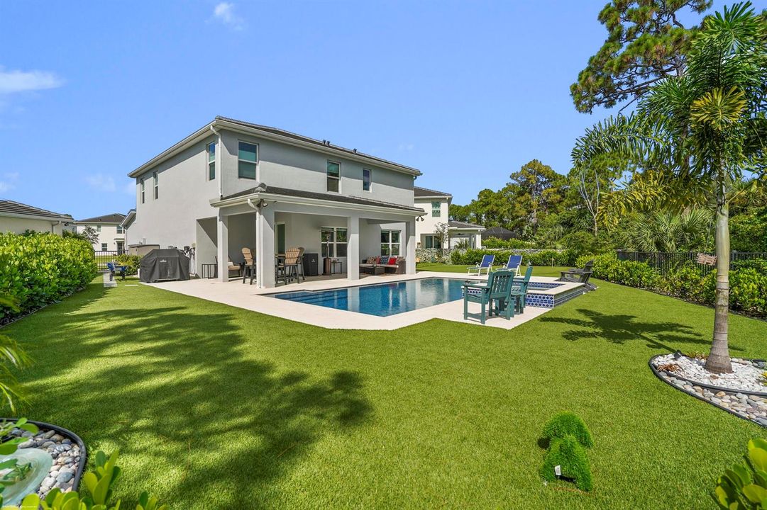 194 SW Pomeroy St 044