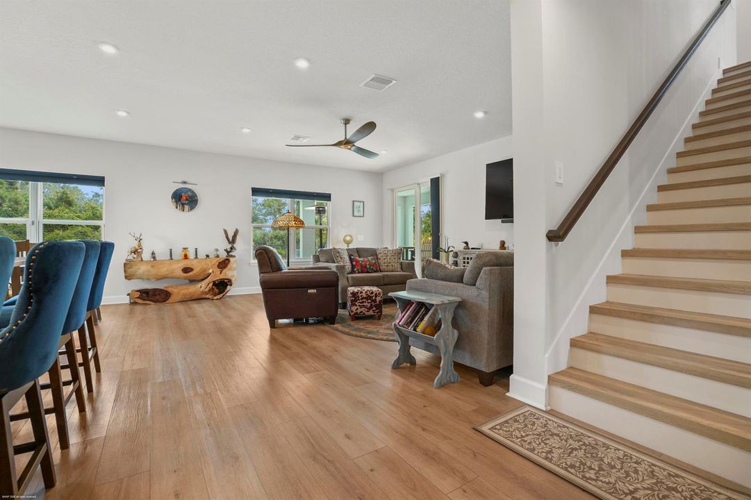 194 SW Pomeroy St 026