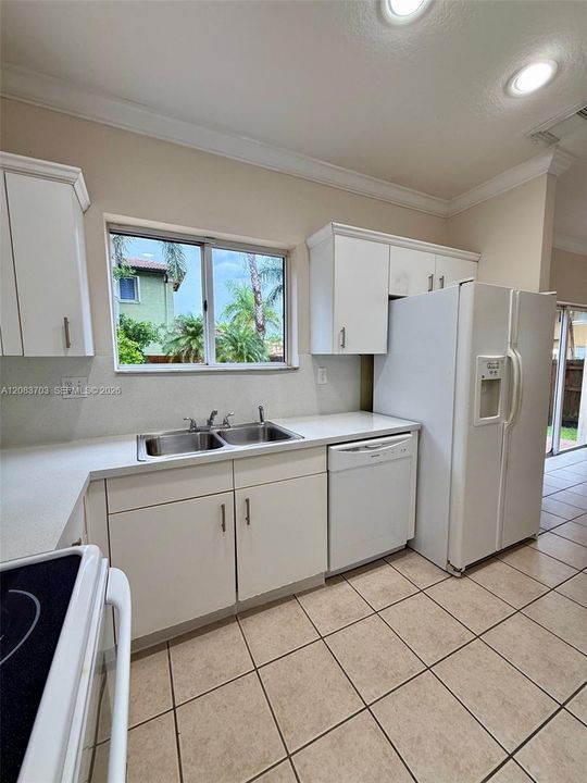 En Renta: $2,600 (3 camas, 2 baños, 1507 Pies cuadrados)