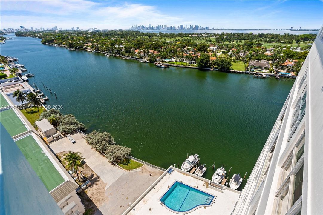 En Venta: $349,000 (1 camas, 1 baños, 840 Pies cuadrados)