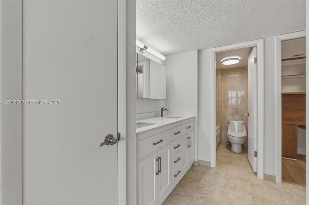 En Venta: $349,000 (1 camas, 1 baños, 840 Pies cuadrados)