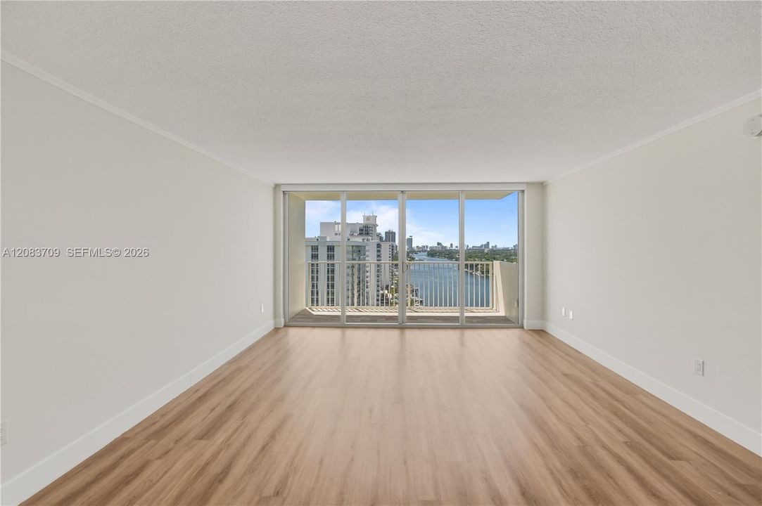 En Venta: $349,000 (1 camas, 1 baños, 840 Pies cuadrados)