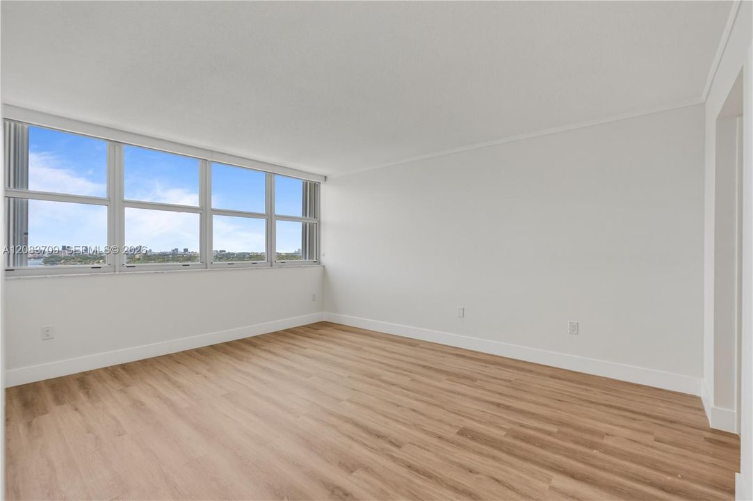 En Venta: $349,000 (1 camas, 1 baños, 840 Pies cuadrados)