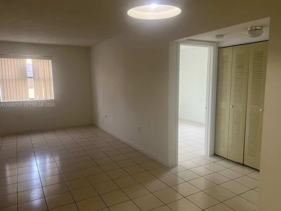 For Rent: $1,700 (1 beds, 1 baths, 600 Square Feet)