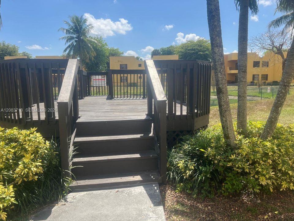 For Rent: $1,700 (1 beds, 1 baths, 600 Square Feet)